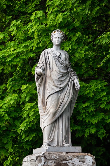 Demeter, statue, mid-4th century BC; in the British Museum, London © Magryt/Dreamstime.com